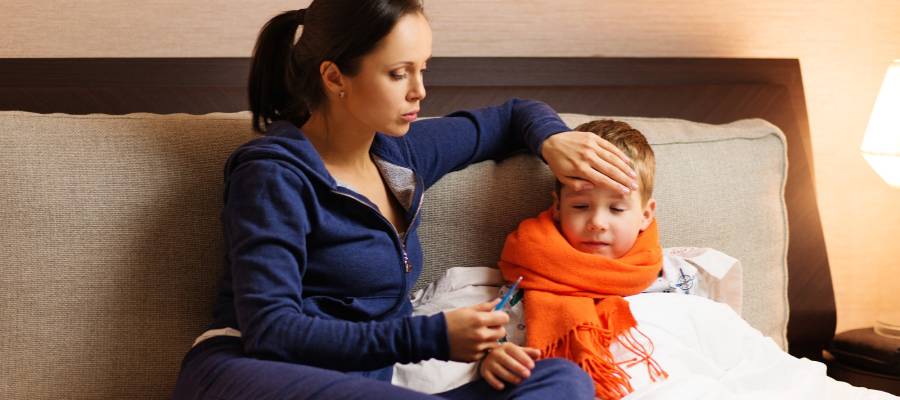 Çocuklar ve yetişkin bireylerde ateş belirtileri farklılık gösterebilir.