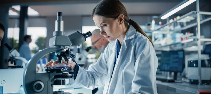 EDS kesin tanısı genellikle genetik testlerle konulur.