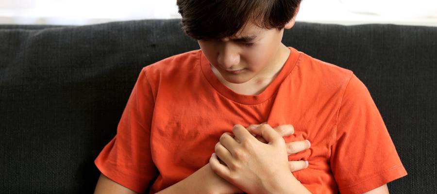 VSD çocuklarda solunum güçlüğü ve nefes darlığıyla kendini belli edebilir.