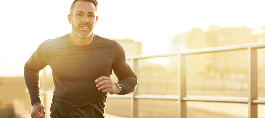 Düzenli egzersiz ve sağlıklı beslenme kalp ritmini korur.