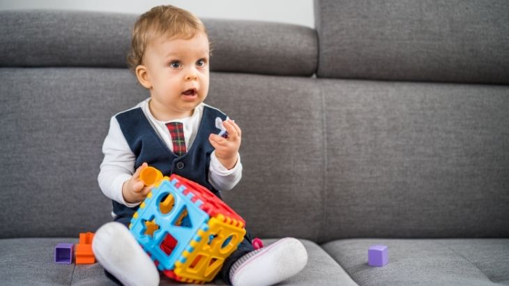 11 aylık bebek zeka gelişimi