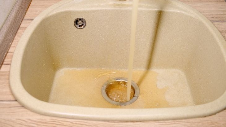 kirlenmiş musluk suyu