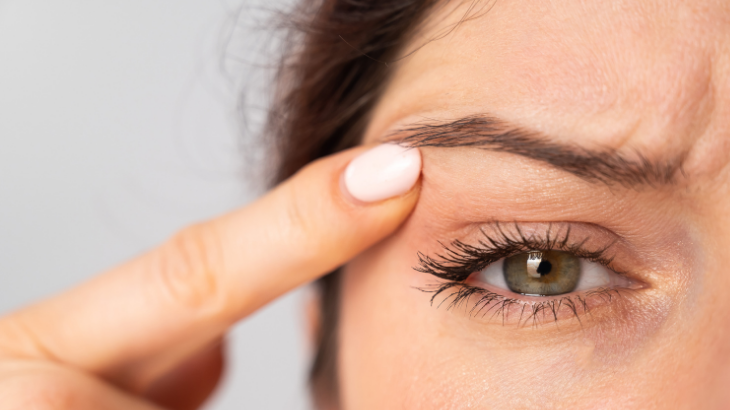 Oküloplasti, göz kapağı, gözyaşı kanalları ve göz çevresindeki sorunların tanı ve tedavisiyle ilgilenen göz hastalıkları alt dalıdır. 