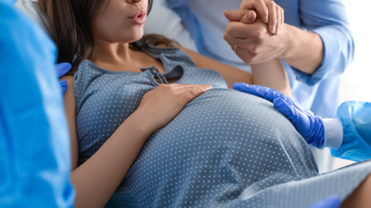 Prenses doğum, epidural anestezi ile gerçekleştirilen, annenin bilinci açık şekilde doğuma katıldığı bir yöntemdir. 