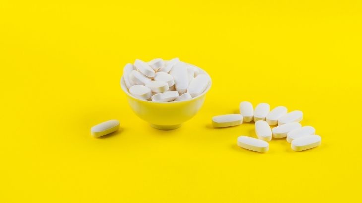 Magnezyum sitrat, magnezyum ve sitrik asidin birleştirilmesinden oluşan yüksek emilimli bir takviyedir.