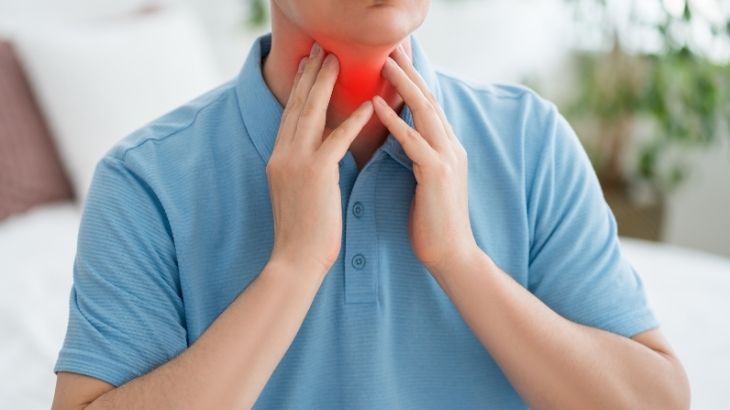 Anti TPO yüksekliği, otoimmün tiroid hastalığının bulunduğu anlamına gelir. Ancak kesin tanı için doktora başvurulması gerekir.