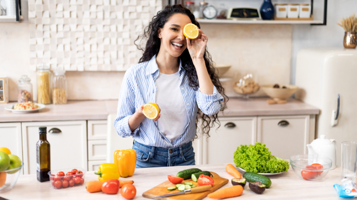 Yeşil yapraklı sebzeler lutein ve zeaksantin içerikleriyle retina sağlığını korur.