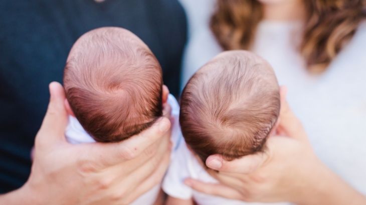 MR ve ultrason gibi görüntüleme teknikleri sayesinde bebeğin iç organları net bir şekilde görülebilir.