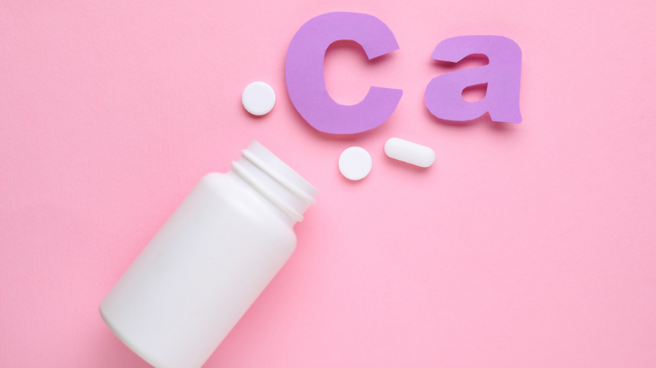 Kalsiyum eksikliği, vücutta kemik sağlığı ve sinir iletimi gibi hayati işlevlerde görev alan kalsiyum mineralinin yetersiz olması durumudur. 