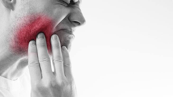 Ağız yaraları Behçet Hastalığı habercisi olabilir