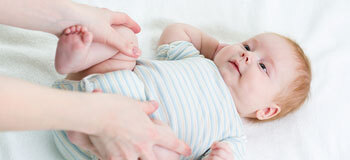 Bebeklerde kalça çıkığına neden olan 7 hata
