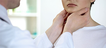 Boğaz enfeksiyonu tiroit iltihabına neden olabilir