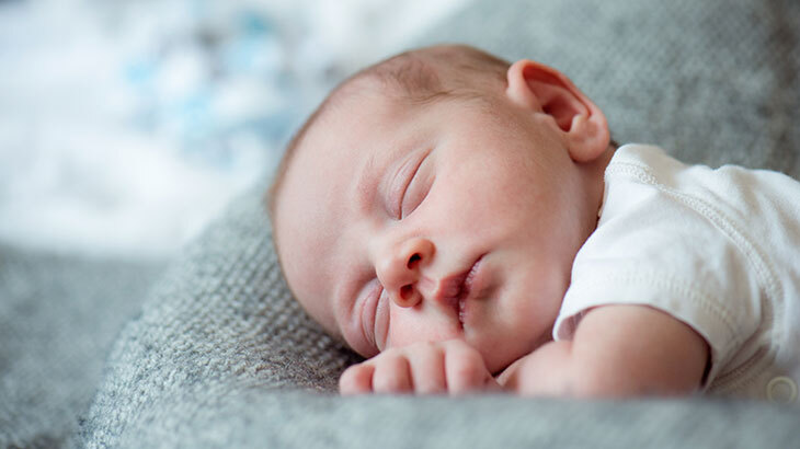 Yenidoğan bebeklerin gözlerindeki 7 yaygın sorun